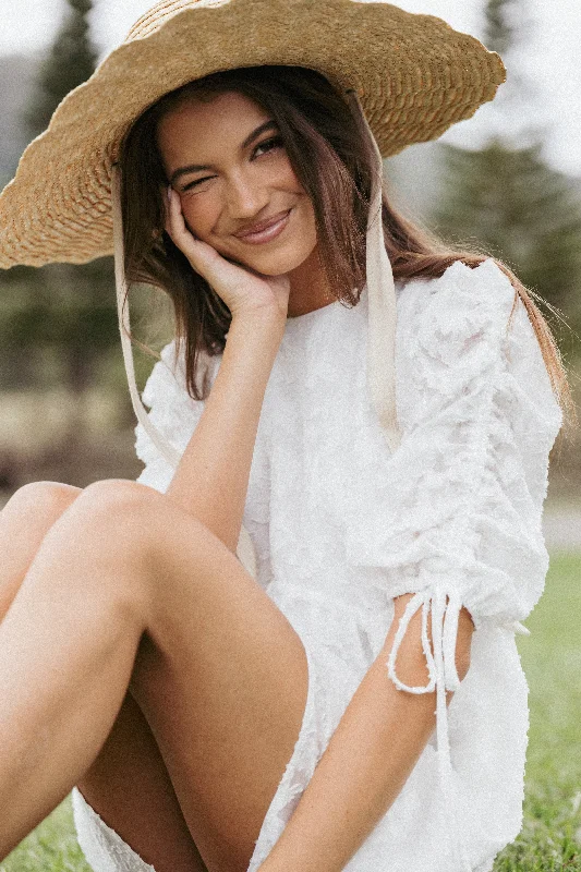 Graduation dresses for beach celebrations with airy fabrics -Giselle Mini Dress - White Floral