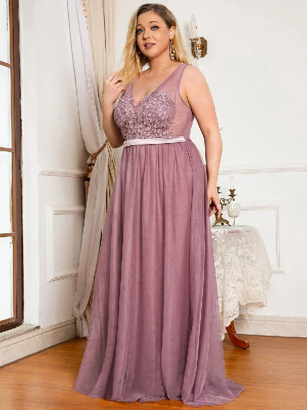 Sexy cocktail dresses for clubbing -Plus Size A-Line Floral Lace Appliques Wholesale Bridesmaid Dress