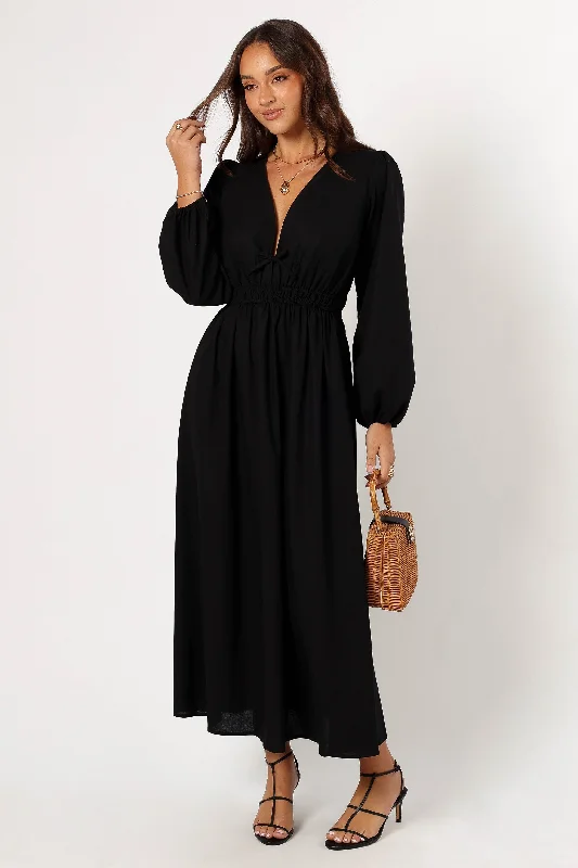 cocktail dresses with cap sleeves for modest coverage --Cece Long Sleeve Maxi Dress - Black