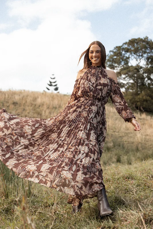 Romantic lace wedding guest dresses for a vintage touch -Hilary Pleated Maxi Dress - Brown Floral