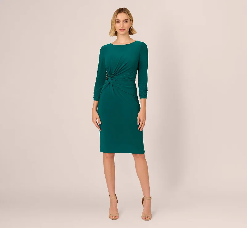 Spring dresses with a fitted waist for a flattering silhouette -Boat Neck Sheath Short Dress In Dark Ivy