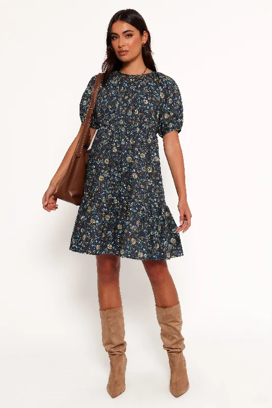 Spring dresses with a midi length for a balanced look -Tasmin Midi Dress - Blue Floral
