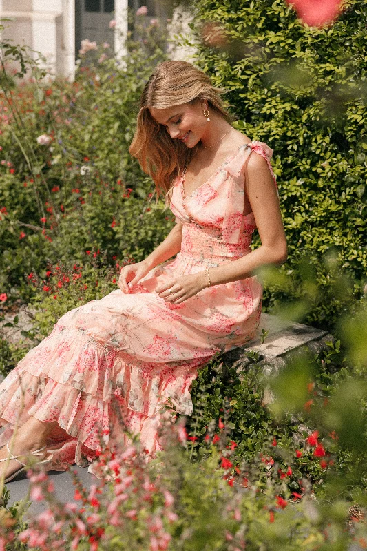 cocktail dresses with velvet finishes for winter warmth --Fionna Maxi Dress - Peach Floral