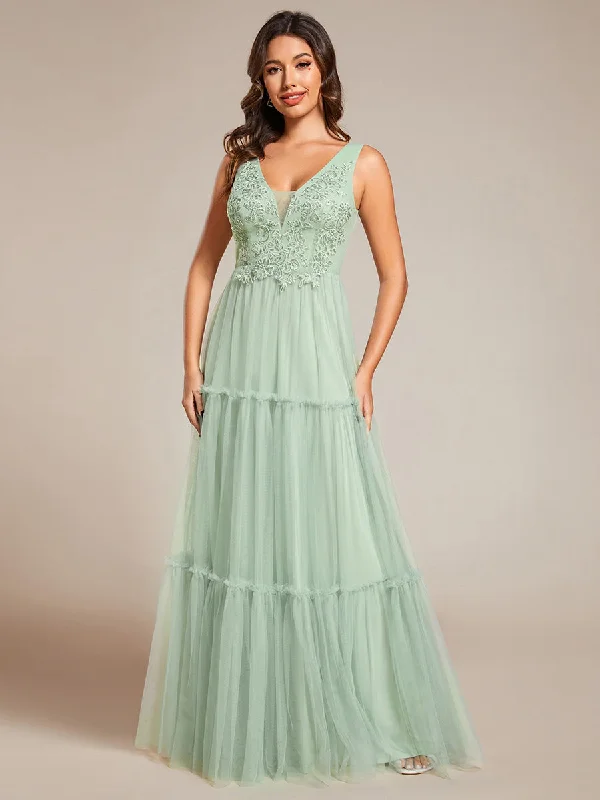 White party dresses for elegant celebrations -Embroidery V Neck Wholesale Chiffon Evening Dress With Sleeveless
